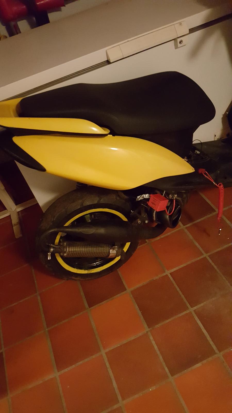 Yamaha jog r rox (solgt) billede 1