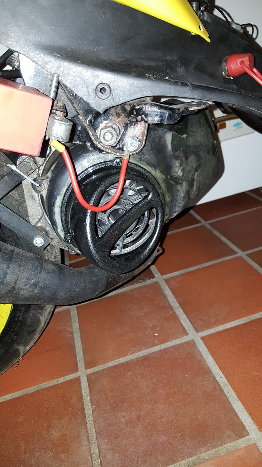 Yamaha jog r rox (solgt) billede 3