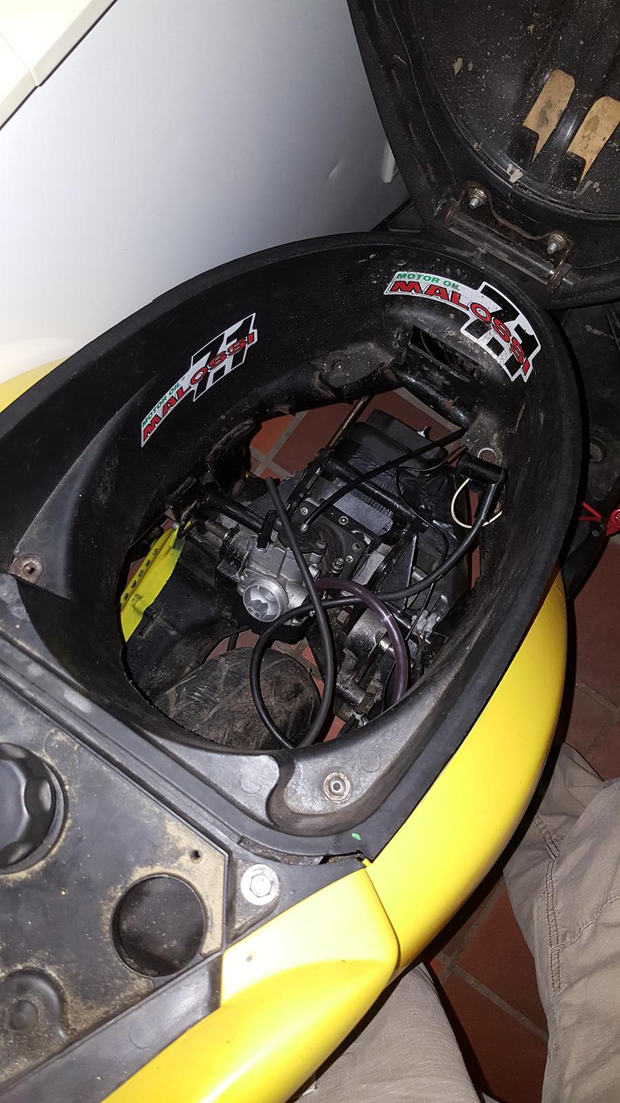 Yamaha jog r rox (solgt) billede 7