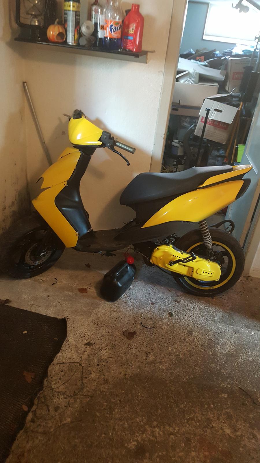 Yamaha jog r rox (solgt) billede 14