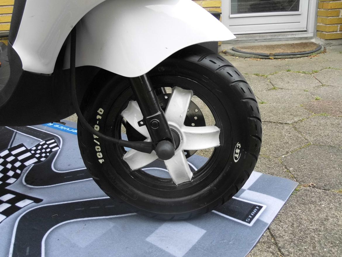 Piaggio New zip billede 8