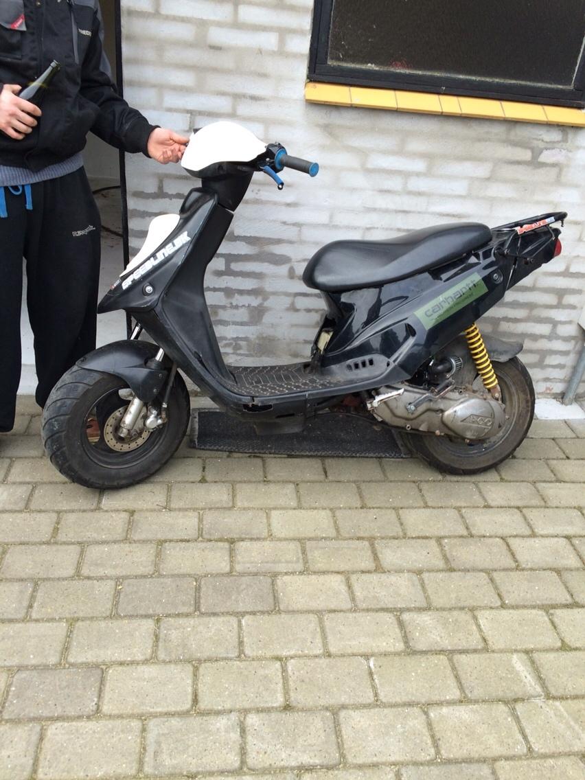 PGO Hot 50 billede 1