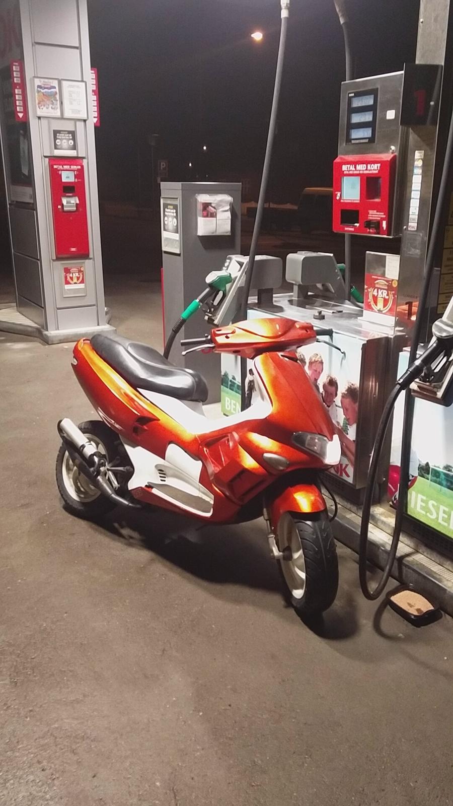 Gilera runner LC DD 30  billede 1