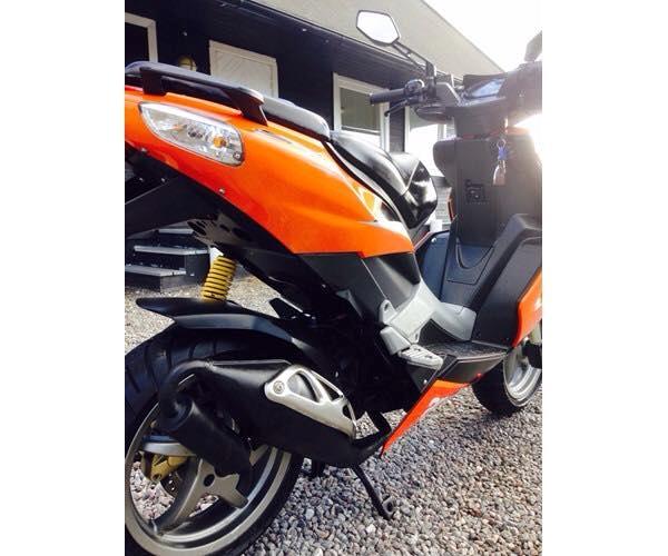 Aprilia SR50 Factory billede 2