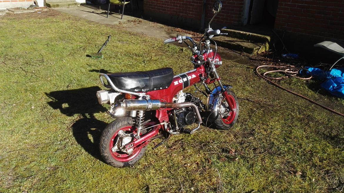 Skyteam Dax // SOLGT billede 2