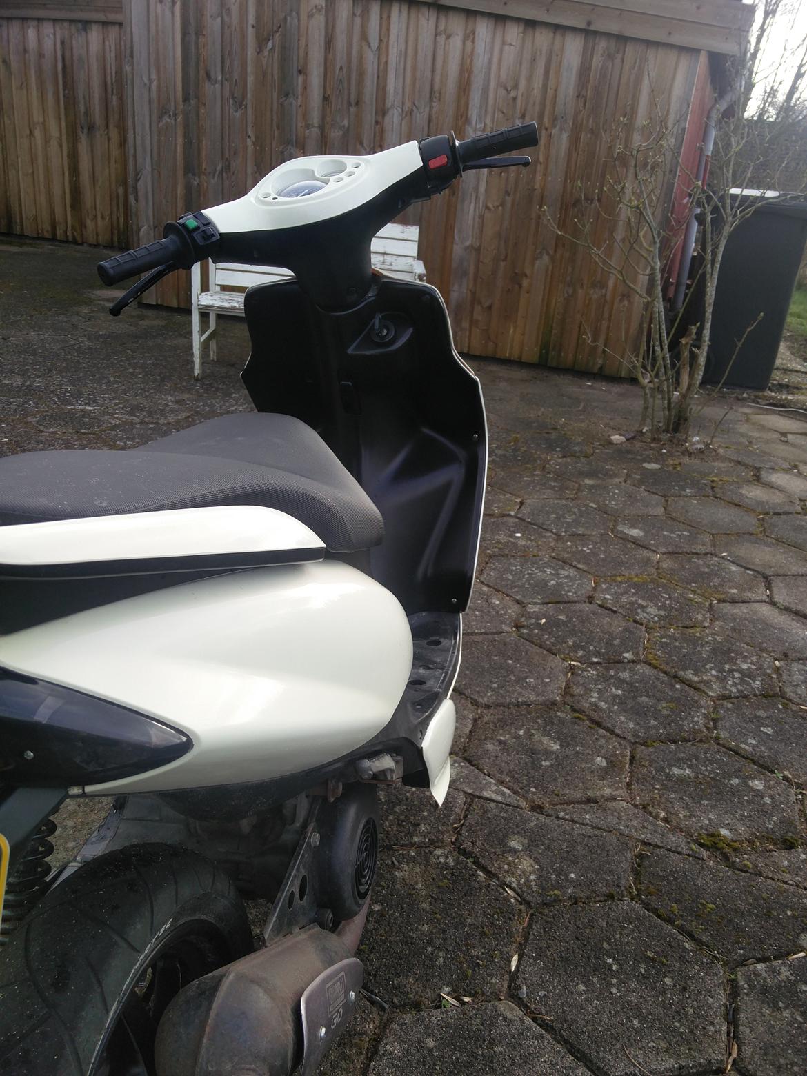 Yamaha Jog R billede 5