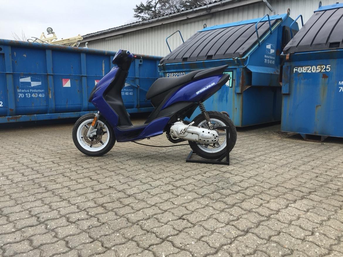 Yamaha Jog R Solgt i dele billede 3