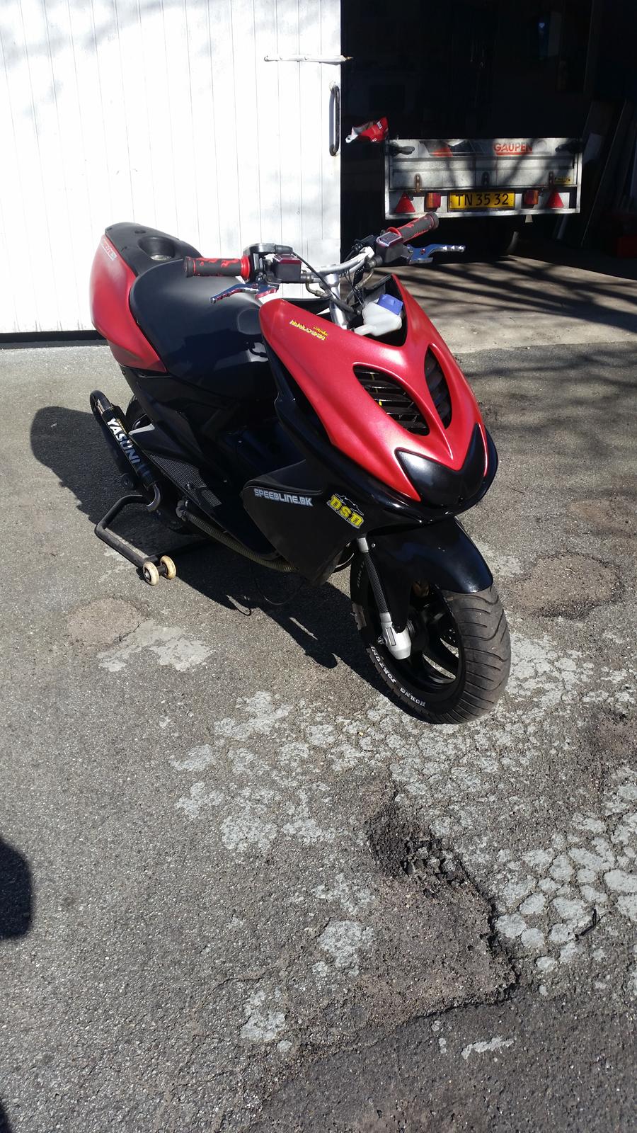 Yamaha aerox billede 1