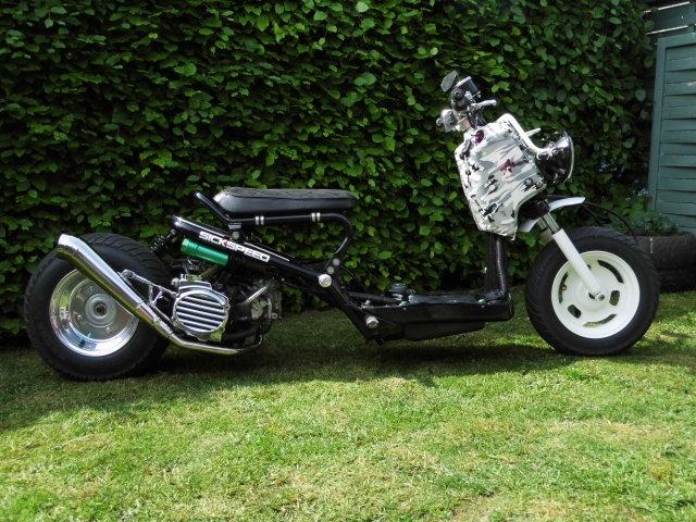 Honda zoomer lowrider  (SOLGT) billede 2