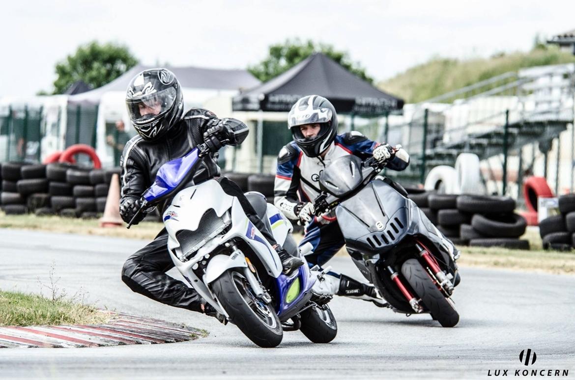 Yamaha Jog rr Teamspeed T7 Solgt billede 13