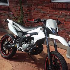 Derbi SENDA DRD XTREME (BAD BOY LOOK) 