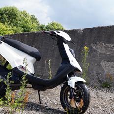 PGO Hot 50 Los Specialos