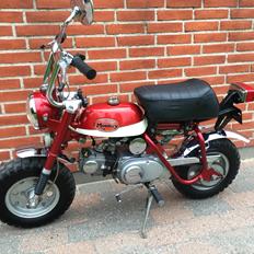 Honda Monkey z50a