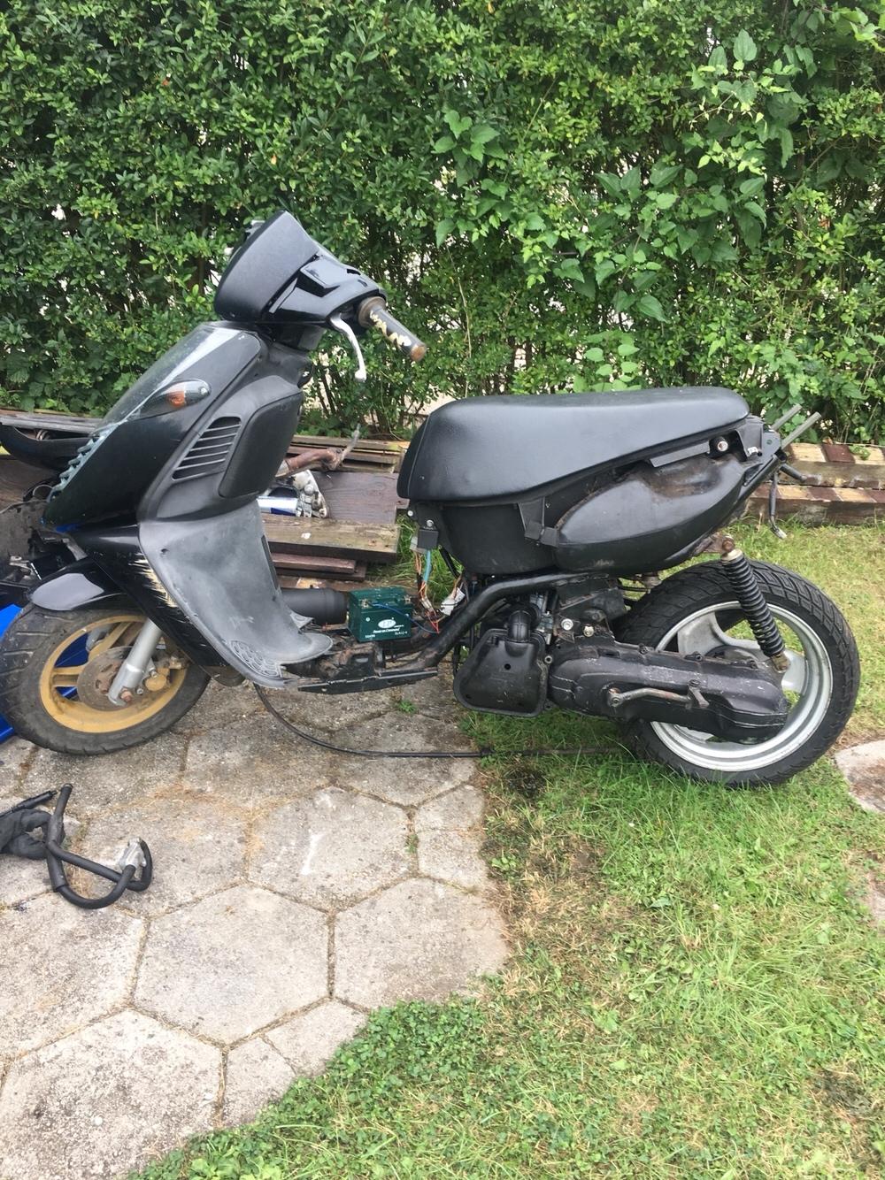 Aprilia Sonic Black edition 100cc billede 4