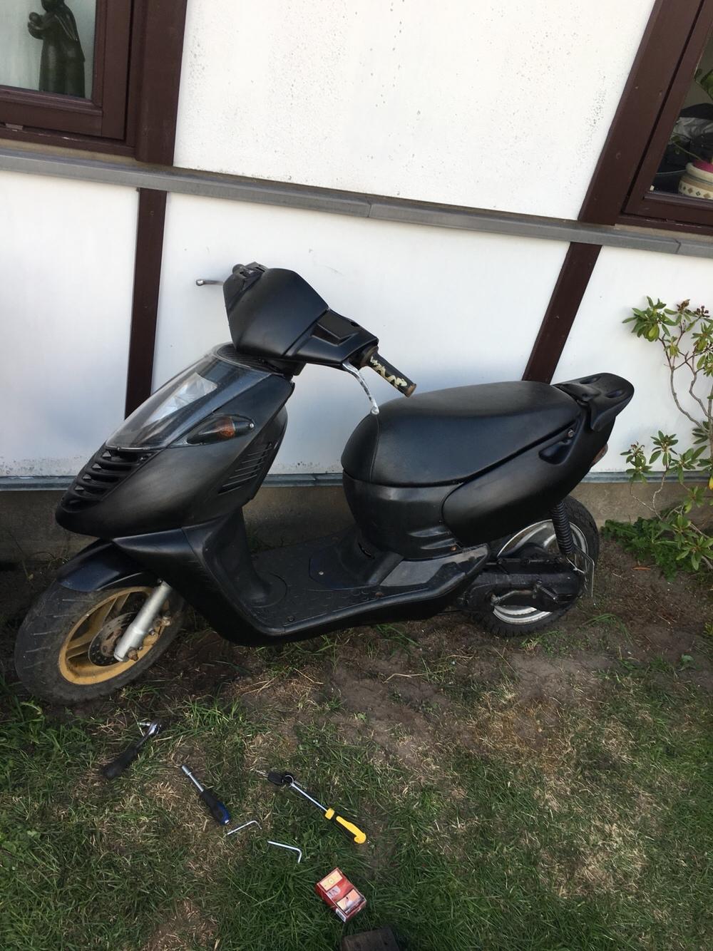 Aprilia Sonic Black edition 100cc billede 17