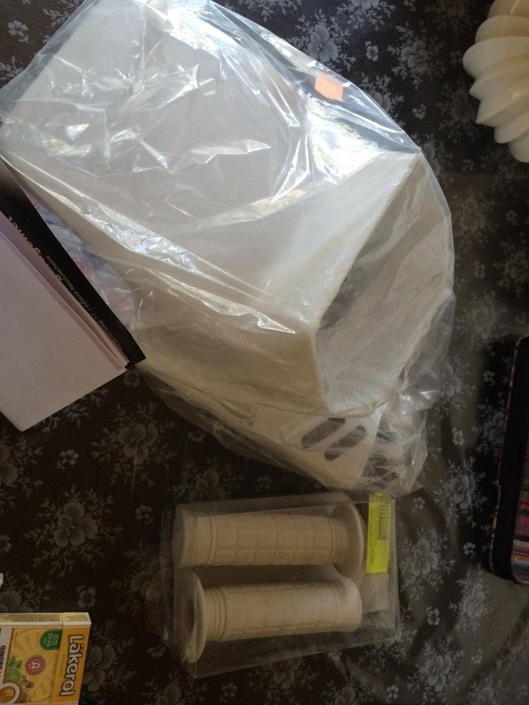 Vespa Ciao SOLGT. - kåbe og håndtag,  hvidt naturligvis.  billede 11