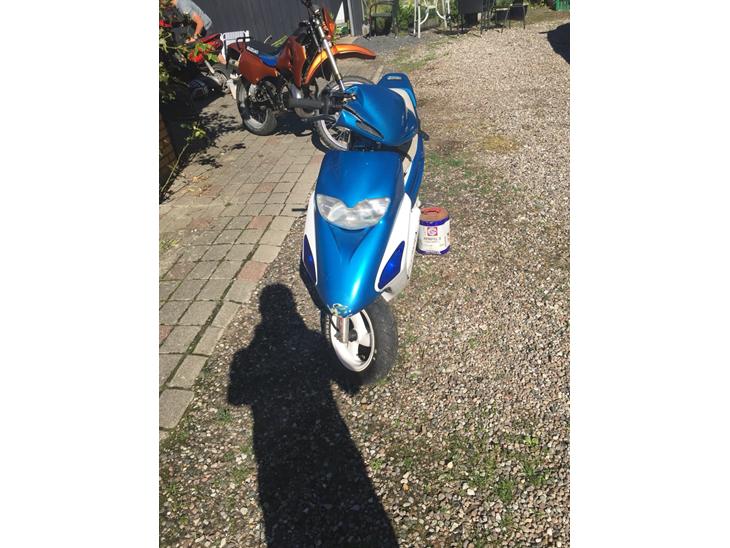 {{currentPhoto.altText}} billede {{currentPhoto.number}}