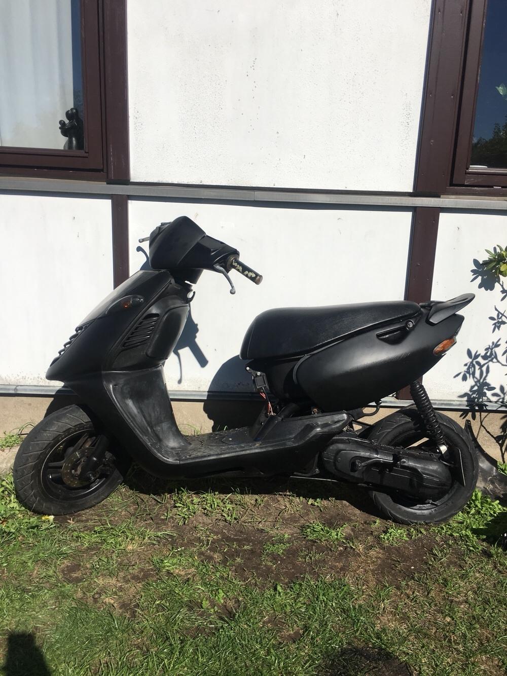 Aprilia Sonic Black edition 100cc billede 23