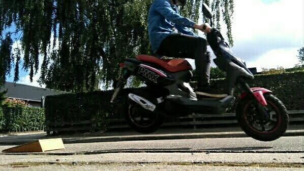 PGO PMX - Lige et bette stunt billede 2