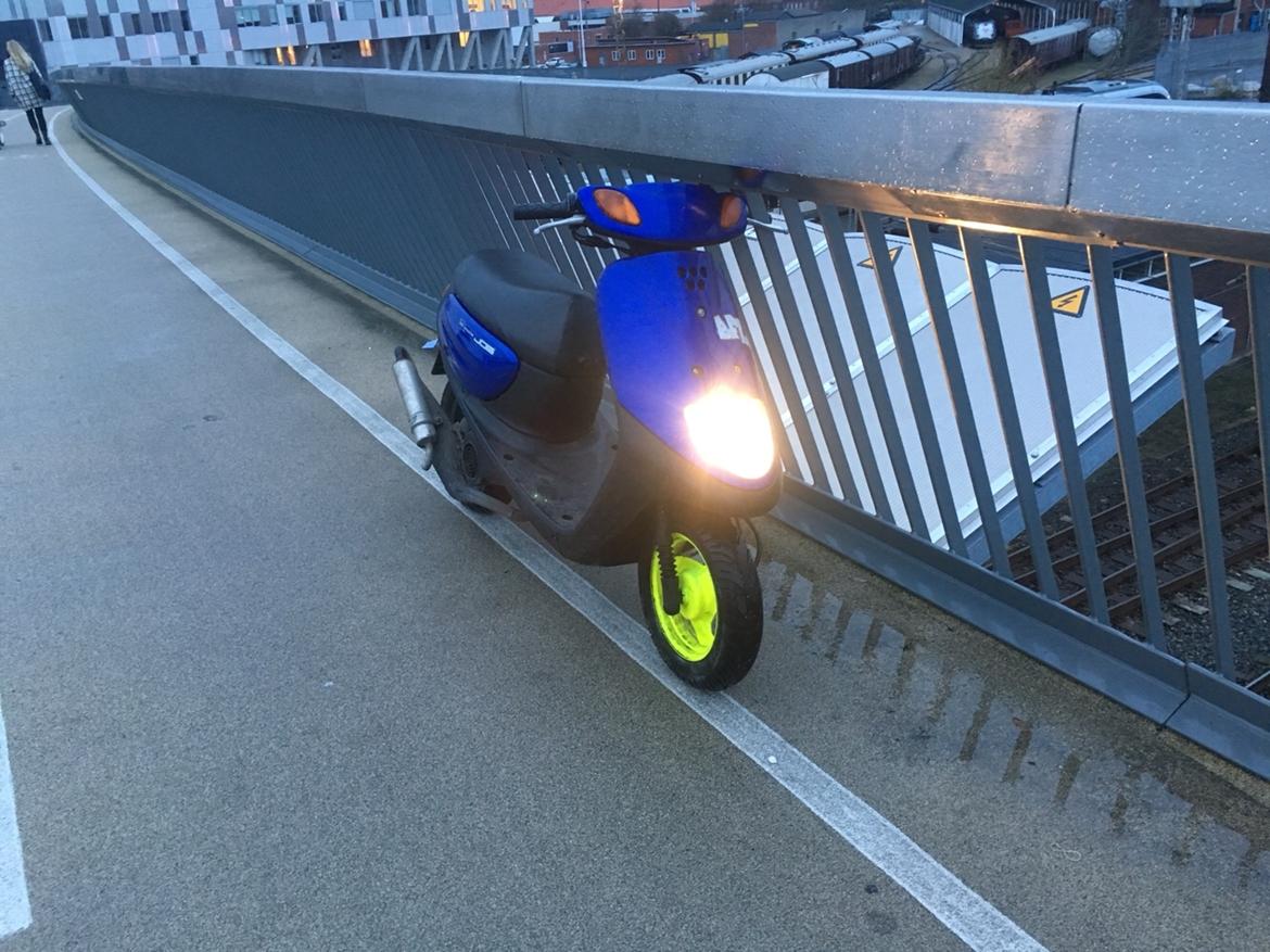 Yamaha Jog space billede 4