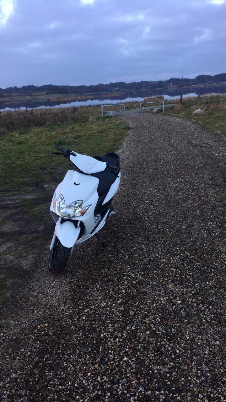 Yamaha jog r billede 1