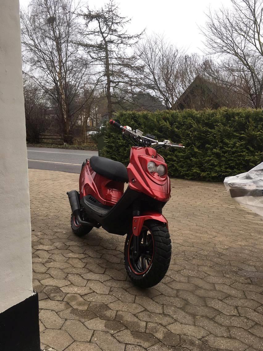 PGO Hot 50 "Naked" billede 1