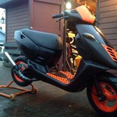 Aprilia SONIC Spice Girls Limited Edition