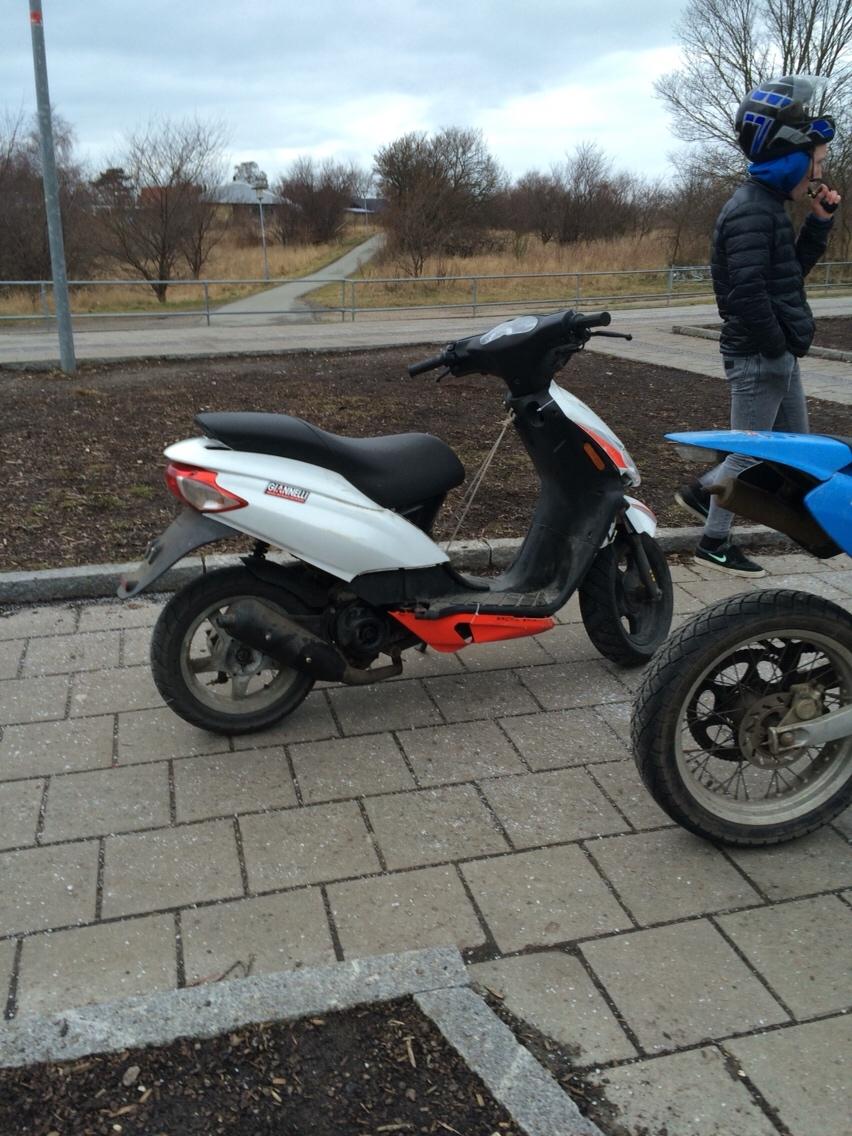 Derbi Derbi Atlantis Bullet billede 1