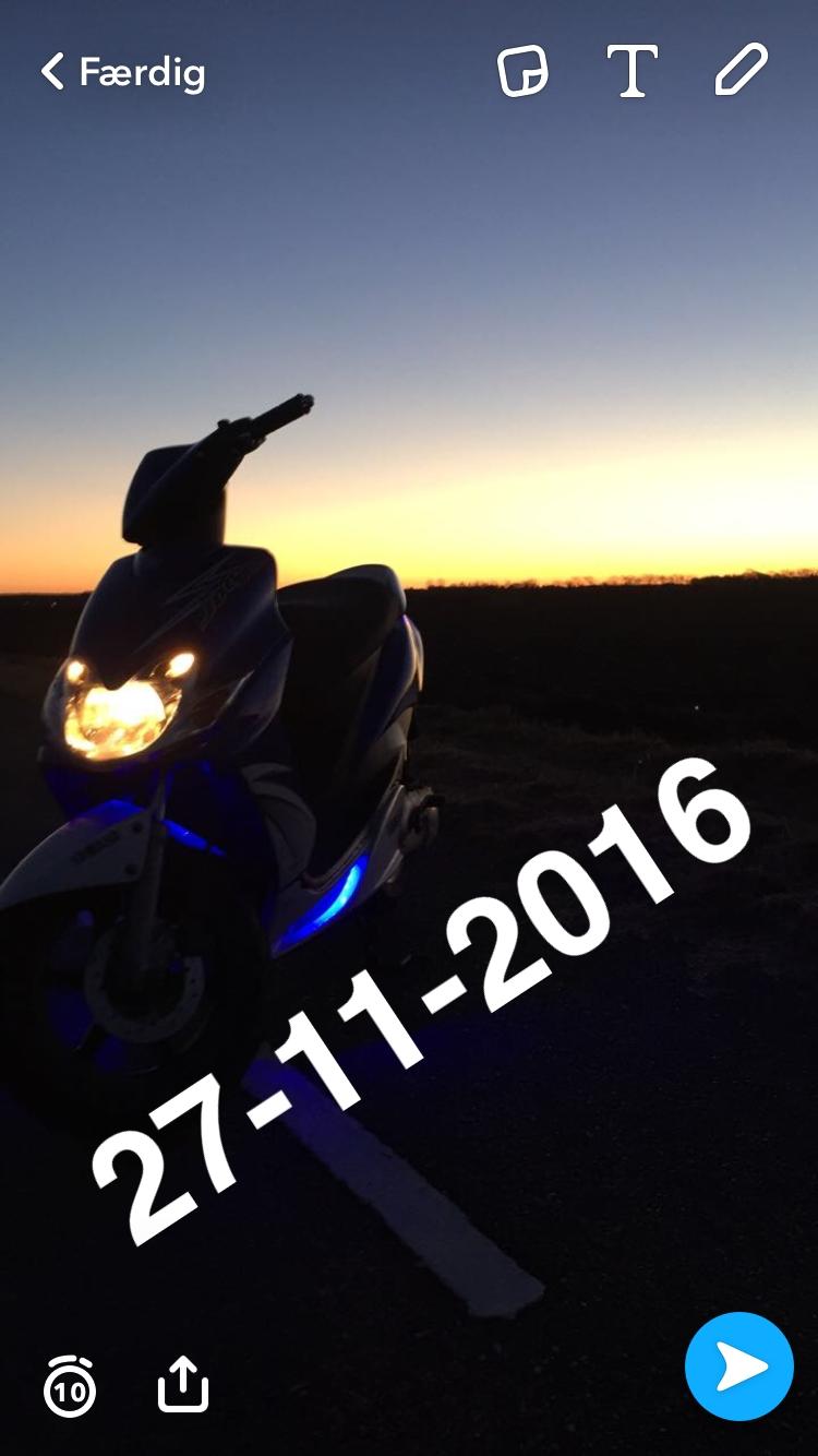 Yamaha jog r påkørt billede 11