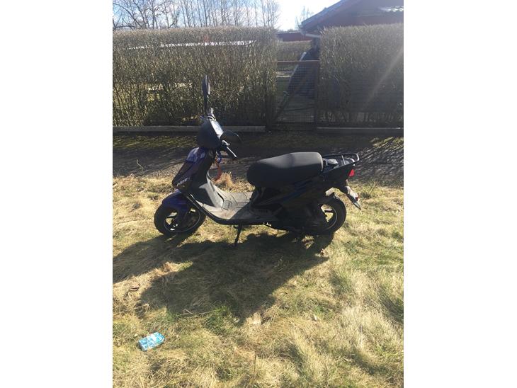 {{currentPhoto.altText}} billede {{currentPhoto.number}}