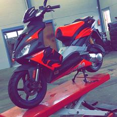 Aprilia sr 50 factory ditech