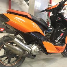 Yamaha Jog R (Baneged)