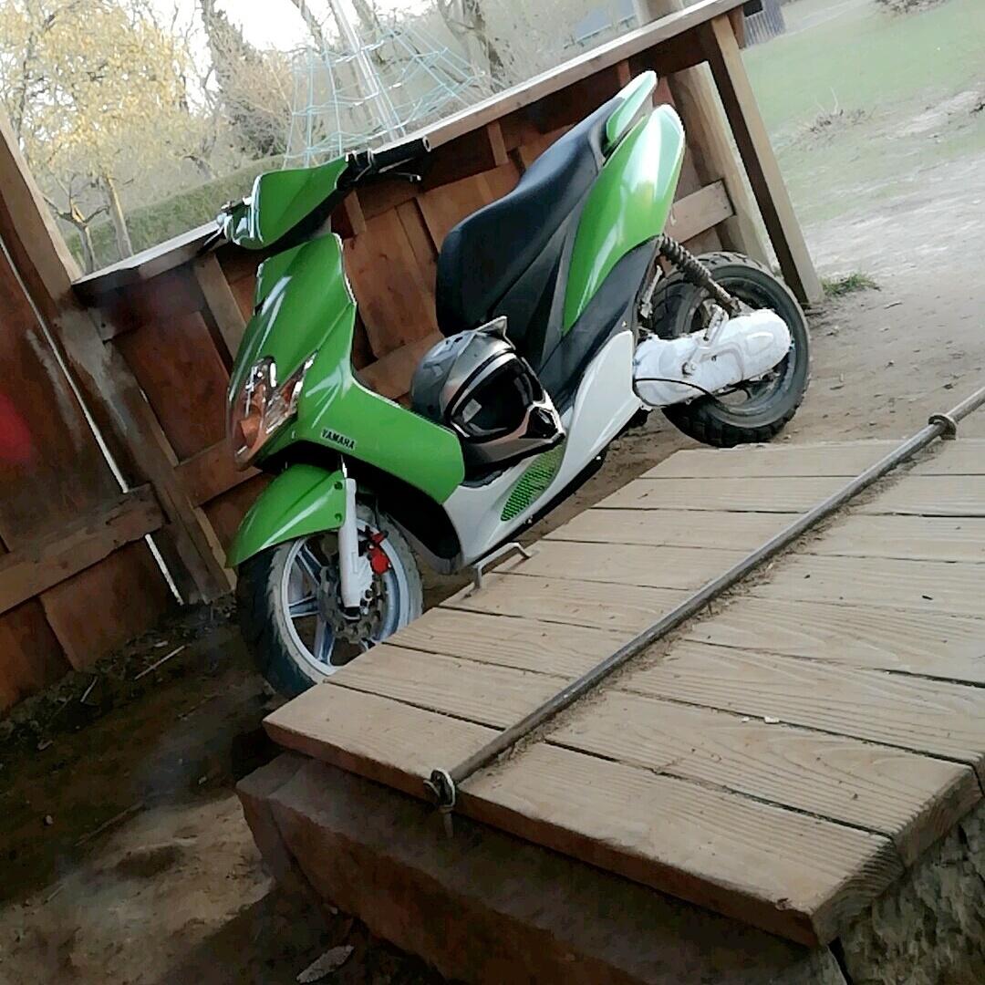 Yamaha jog r billede 1