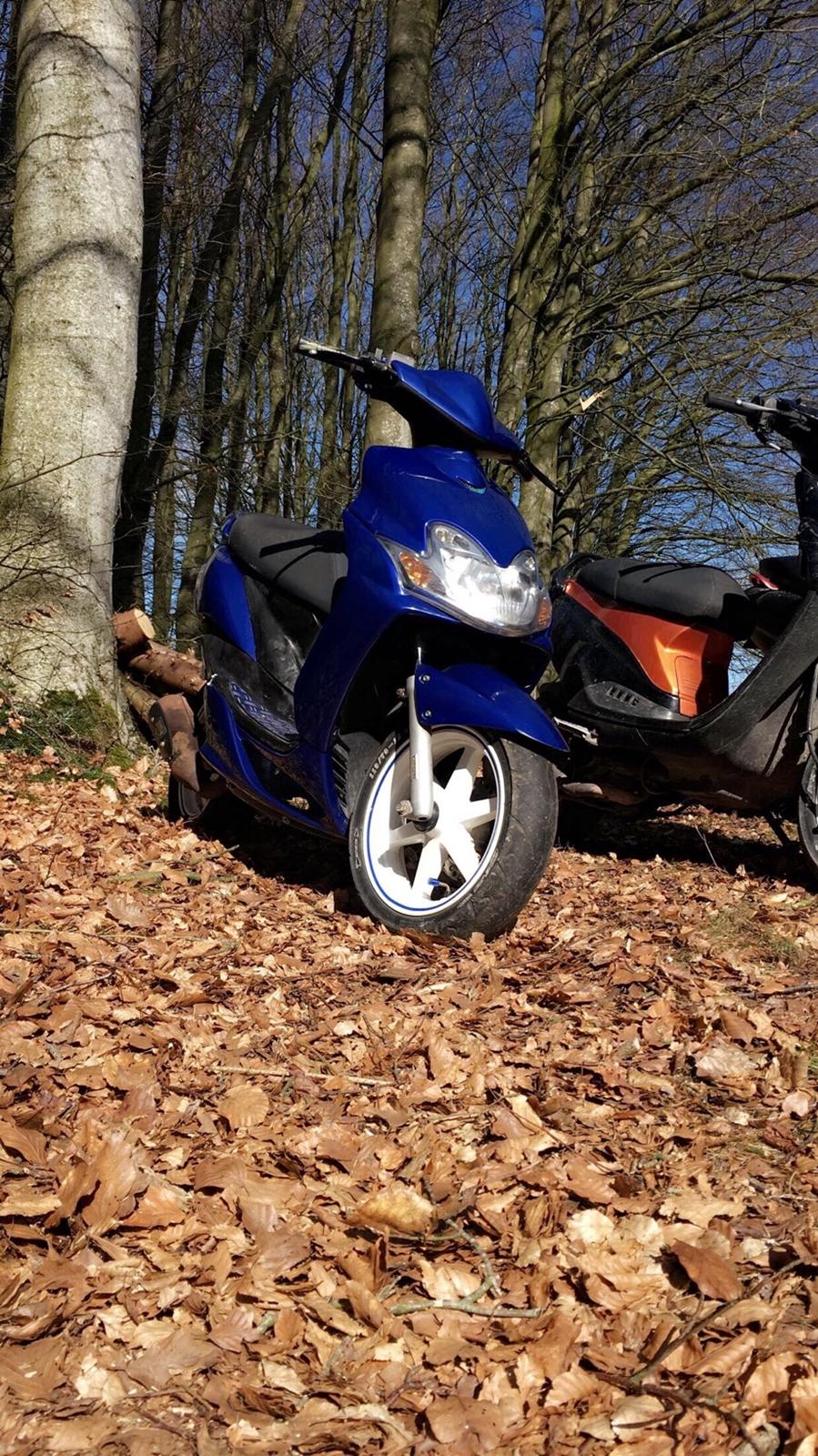 Yamaha Jog r billede 1