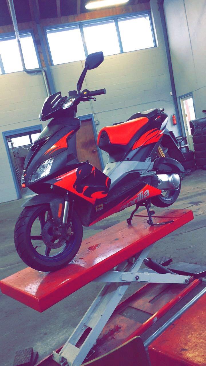 Aprilia sr 50 factory ditech billede 2