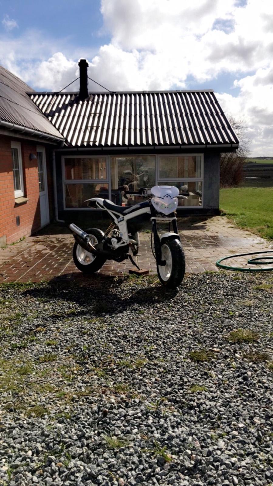 Suzuki Street billede 1