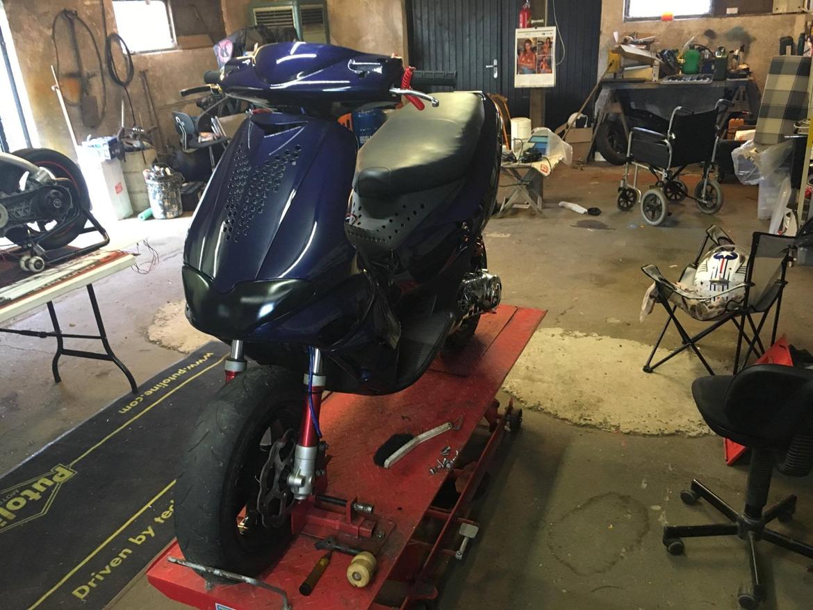 Gilera Runner LC DD 70cc Testa Rossa billede 1