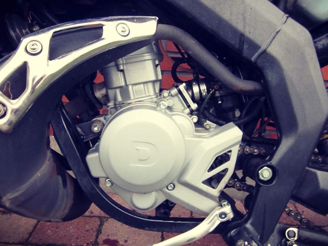 Derbi Senda DRD 50 (SOLGT) billede 16