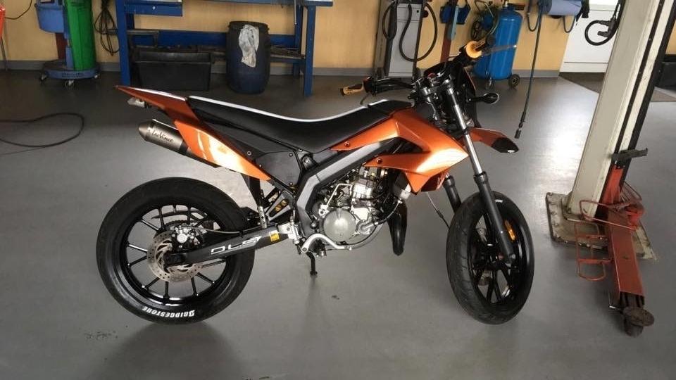 Derbi senda drd - efter 3 timers pudsen og polering af skjolde og stel  billede 6