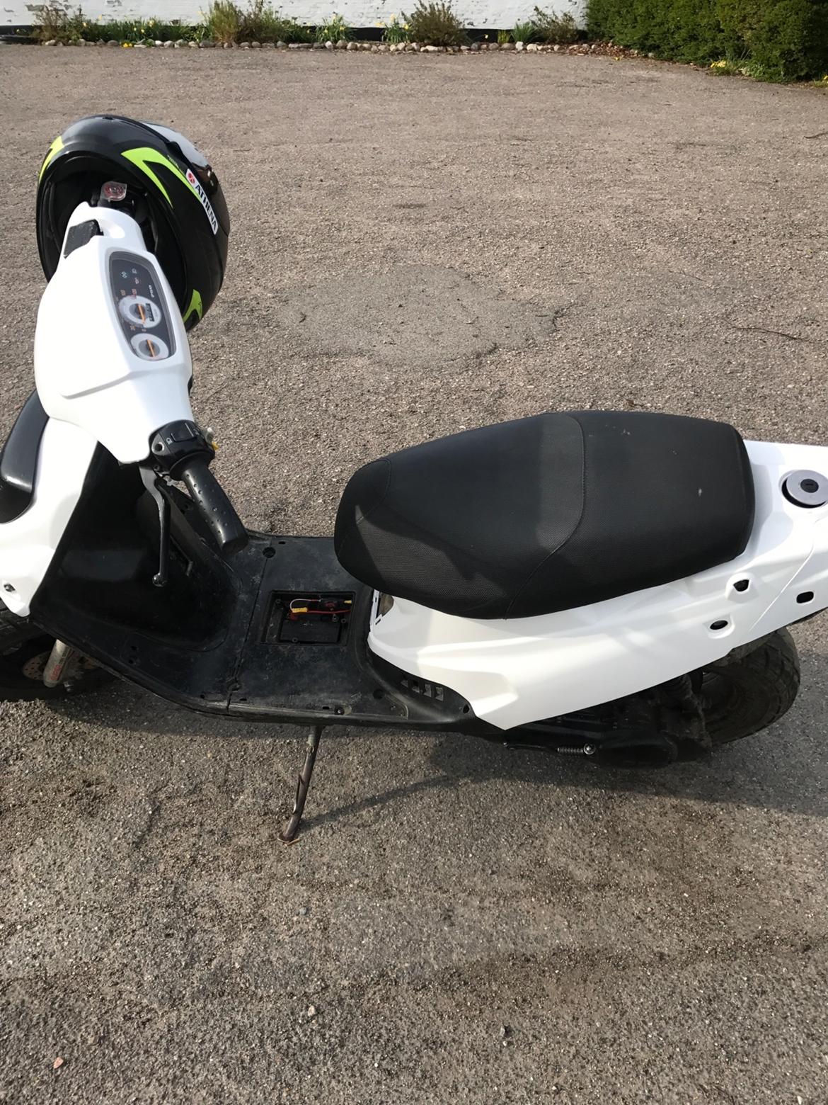 PGO hot 50 billede 2