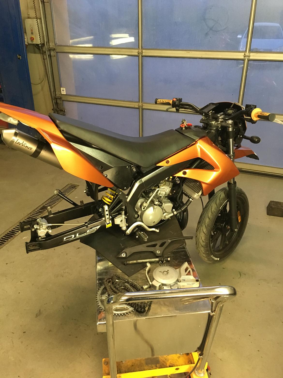 Derbi senda drd - Mangler bare gearingen nu, efter 5 timers pudsning og polering af alt  billede 17