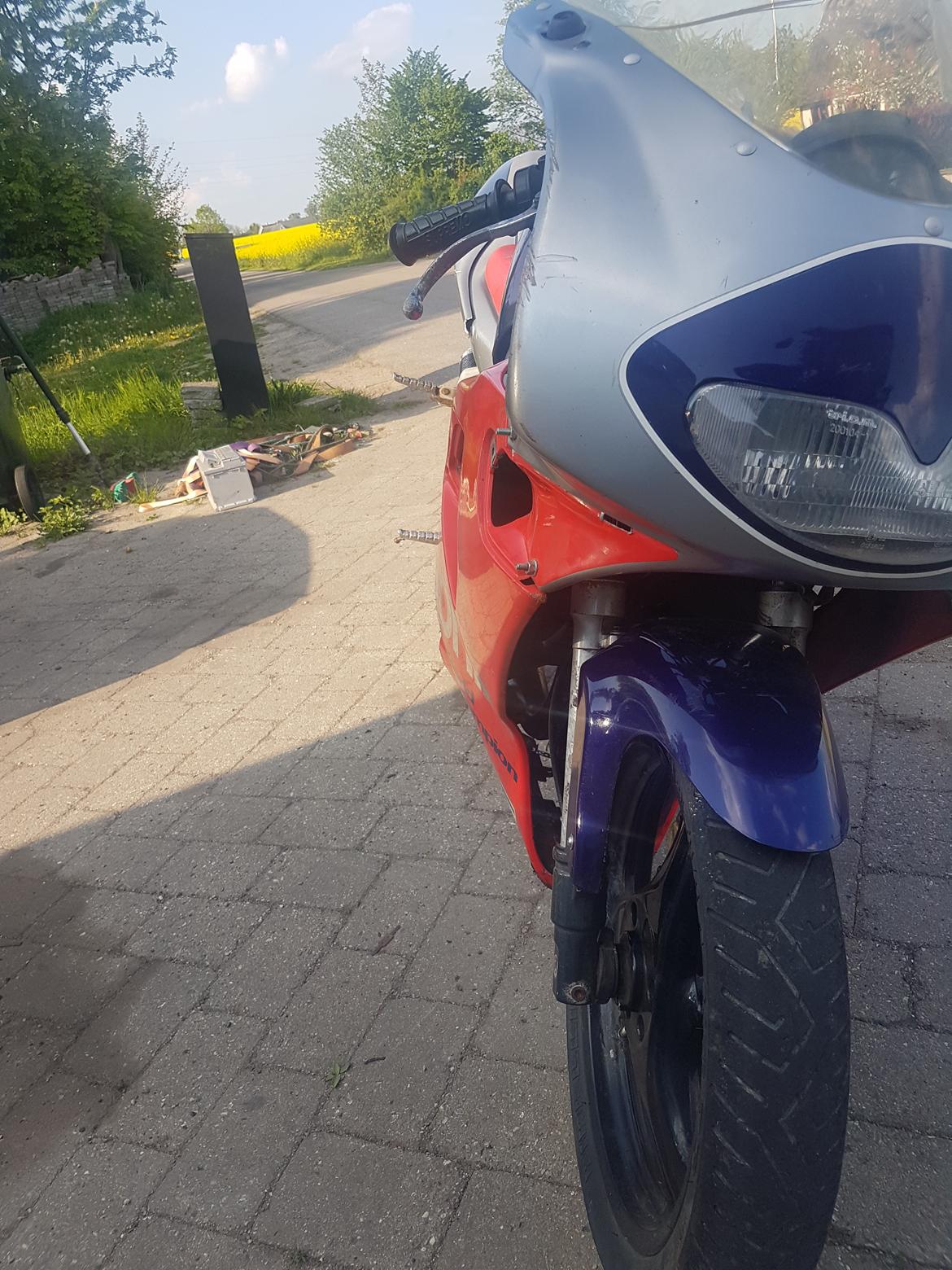 Aprilia RS50 LC DD Valentino Rossi solgt billede 8