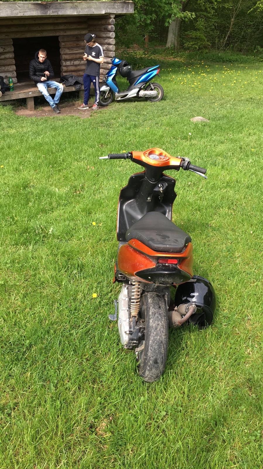 Yamaha Jog r 06 billede 6