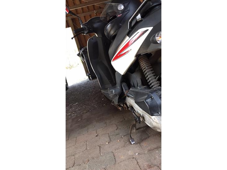 {{currentPhoto.altText}} billede {{currentPhoto.number}}