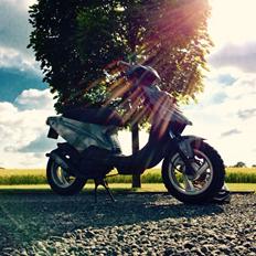 PGO Hot 50 (post scooter)