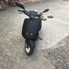 Piaggio old zip