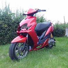 Yamaha jog r ts lc (solgt)