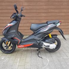Aprilia SR 50 R