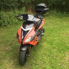 Aprilia SR 50 R Factory