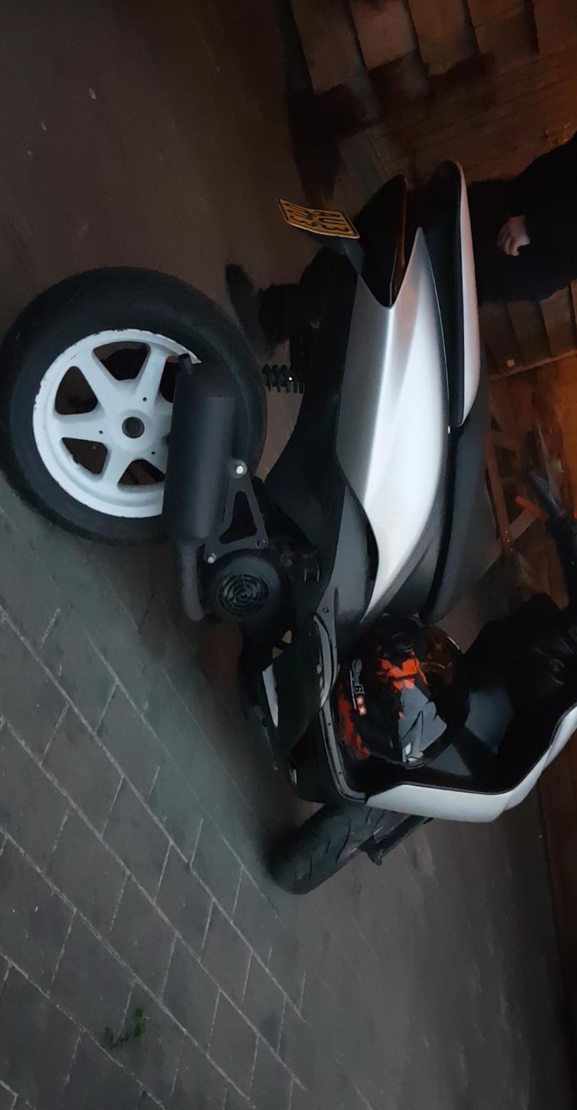 Yamaha Jog r billede 5